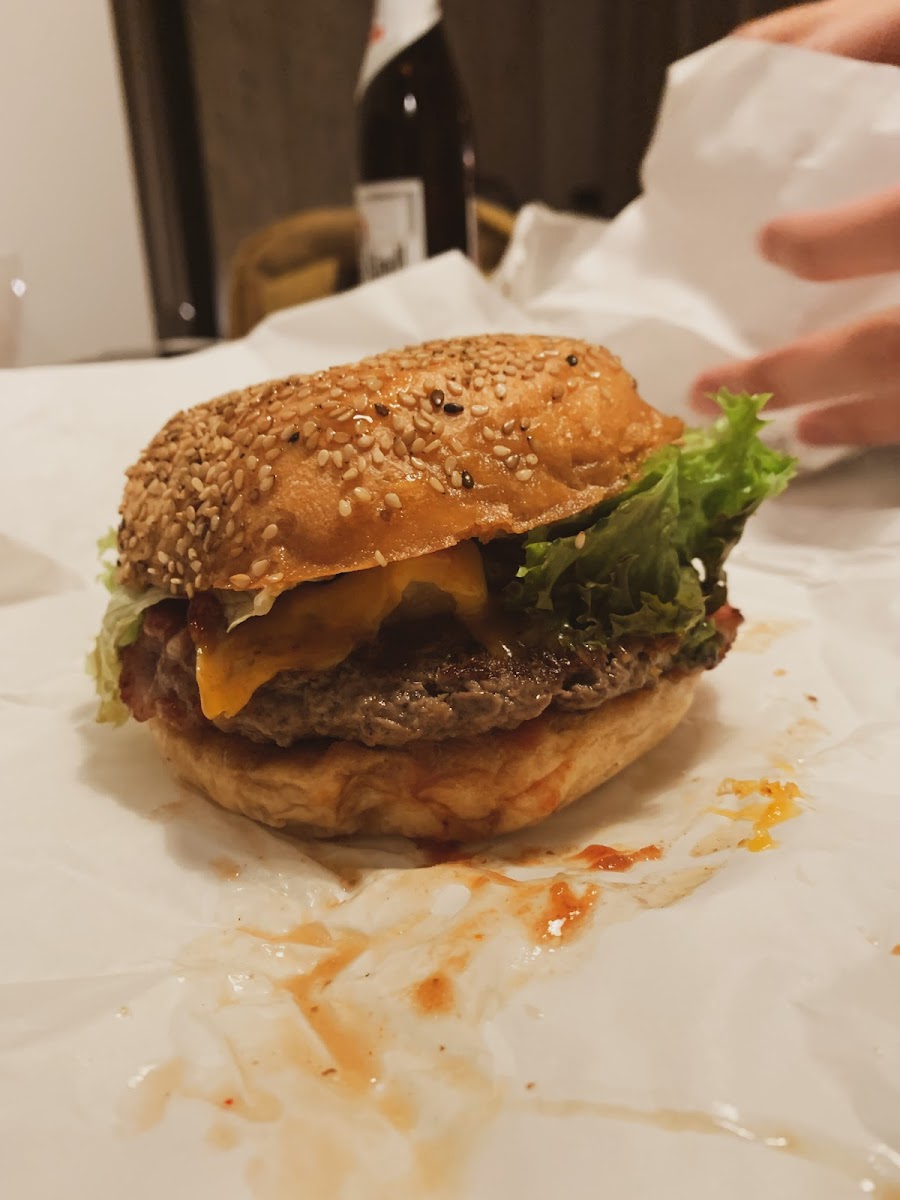 Brgrs. Bio Beef Burger Mitte-10